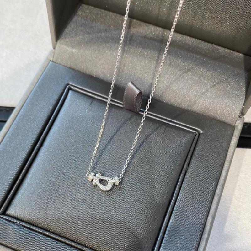 Silver High Quality Necklace High End