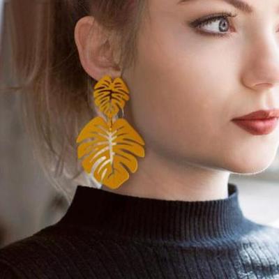 Beliebte Damen Ohrringe mit übertriebenen Metallblättern - Modisches & Retro Design
