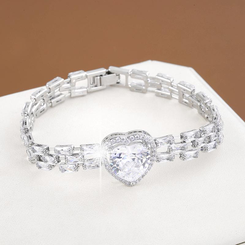 Exquisite Heart Zircon Bracelet: Fashionable European & American Style, Versatile High-Class Pure Copper Accessory