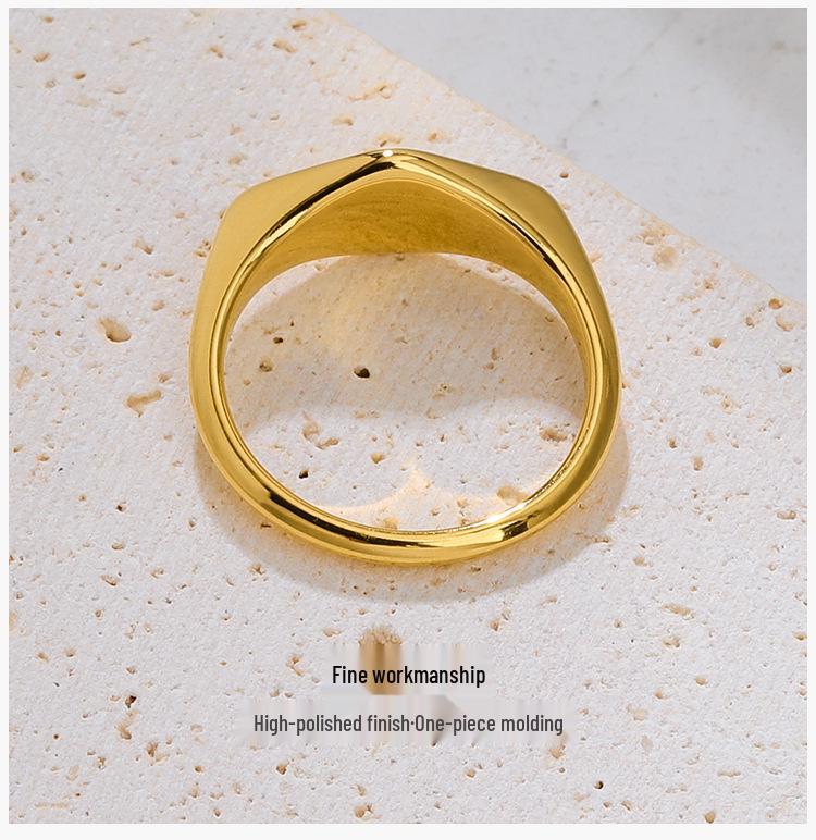 Evropsko-americký zlatý titanový ocelový retro prsten pro pár s nepravidelným kosočtvercovým designem pro ženy