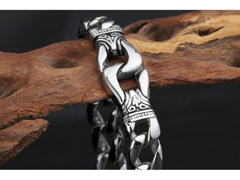 Retro Men's Stainless Steel Titanium Bracelet - European and American Fashion