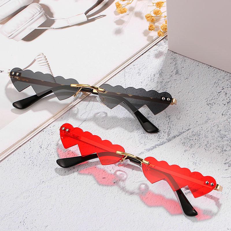 2020 Sunglasses, Funny Heart-To-Heart Sunglasses, Personalized Exaggerated Ripple Sunglasses For Women