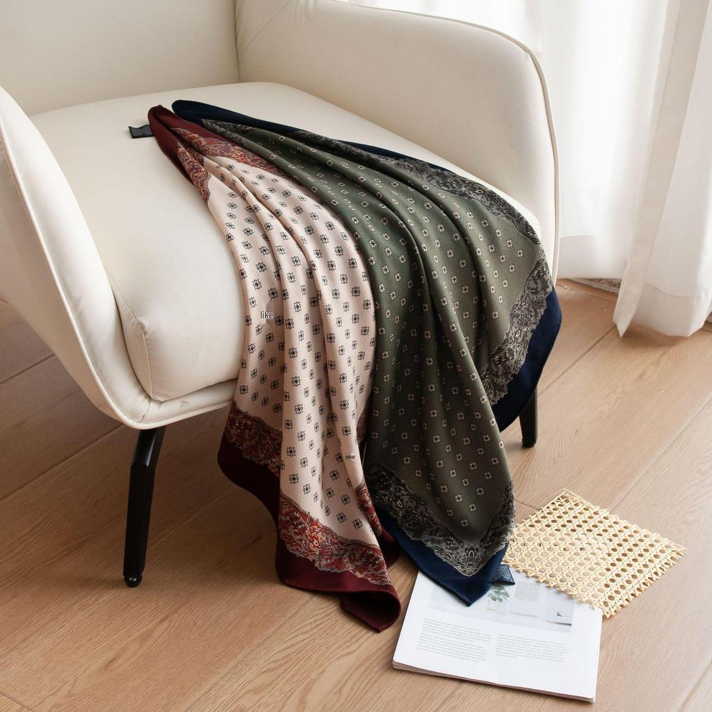 Elegant Silk Wool Scarf: 2025 Autumn Collection – Versatile, Fashionable Women's Accessory