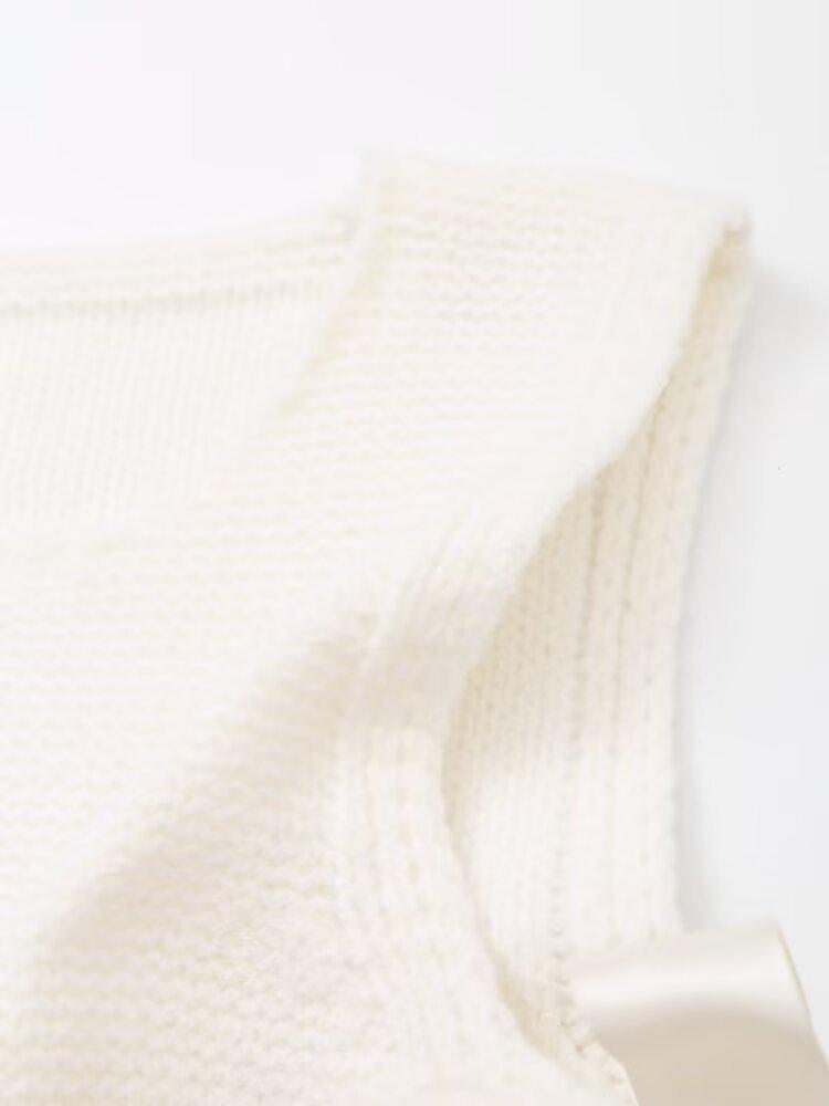 Autumn Women's Fashion: European & American Knitted Sweater Vest with Side Bow Button