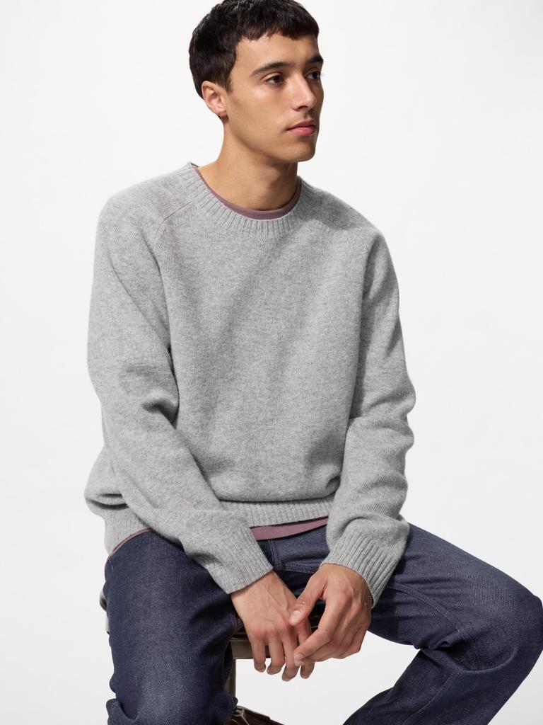 Uniqlo Japan Lamb Crew Neck Sweater