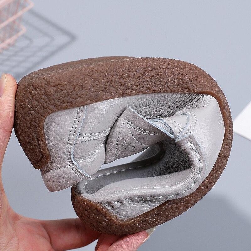 Women Yellow Loafers Casual Moccasins White Nurse Footwear Slip on Peas Soft Flats Black Driving Walking Shoes Plus Size