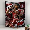 Tapestry Michael Olise Bayern Monachium 17 Czerwony Komiksowy Szsz Szczęśliwy Plakat Piłkarski do Pokoju Fana Bundesligi Dekoracja Ściany
