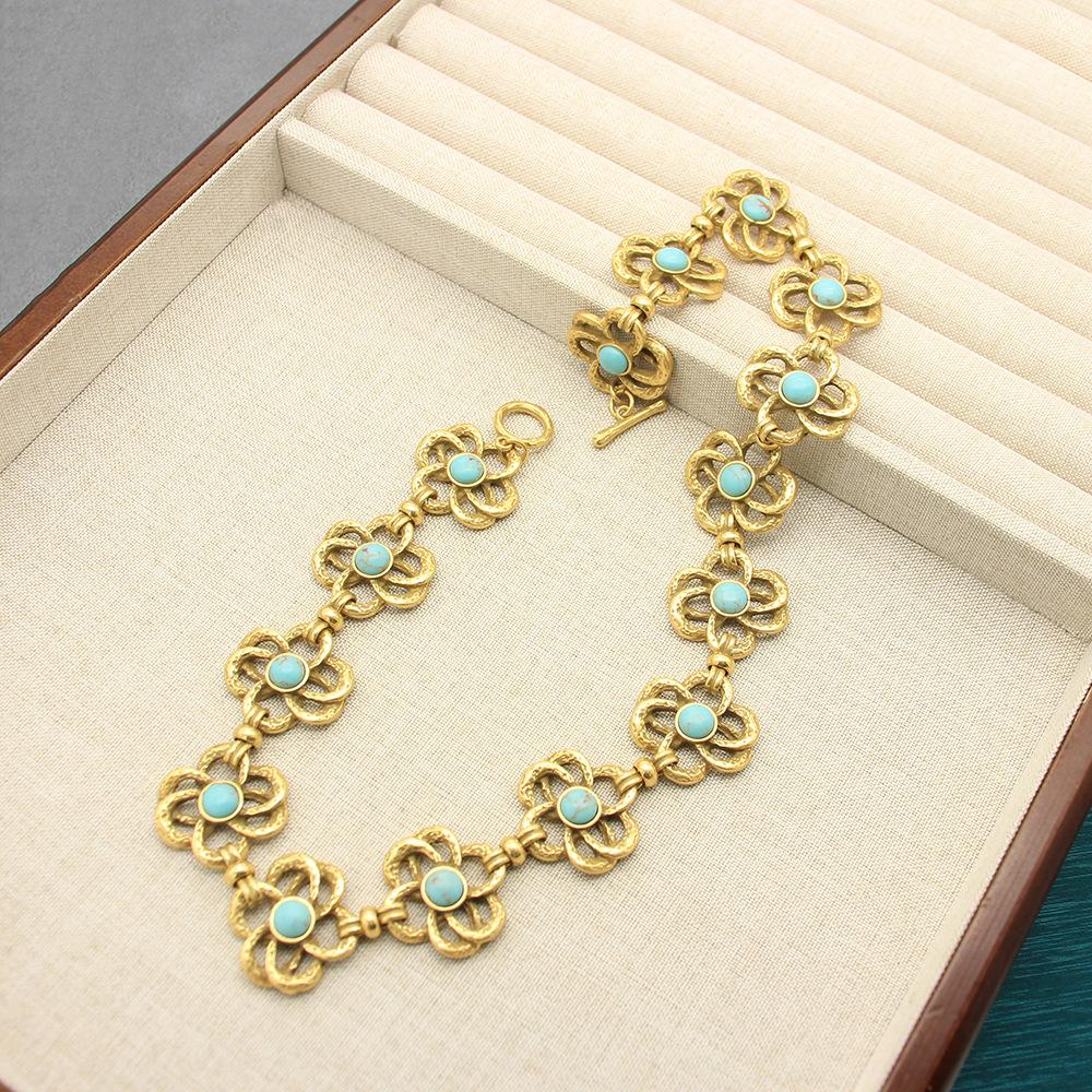 Pre-Owned Four-Leaf Clover Petal Necklace and Turquoise Bracelet Set for Women - Autumn/Winter Accessories