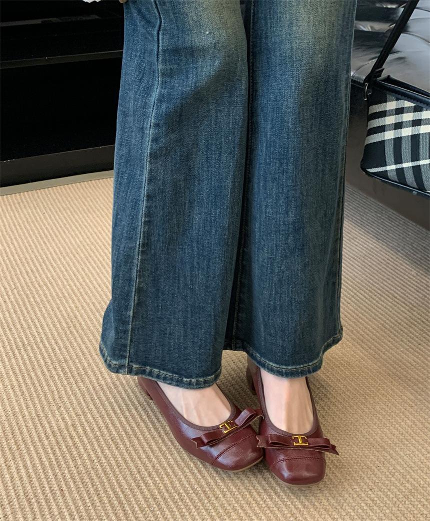 

Spot zhen leather version~ French retro low-heeled single shoes women s 2025 new round head shallow mouth one-pedal grandma shoes 39 бордовый