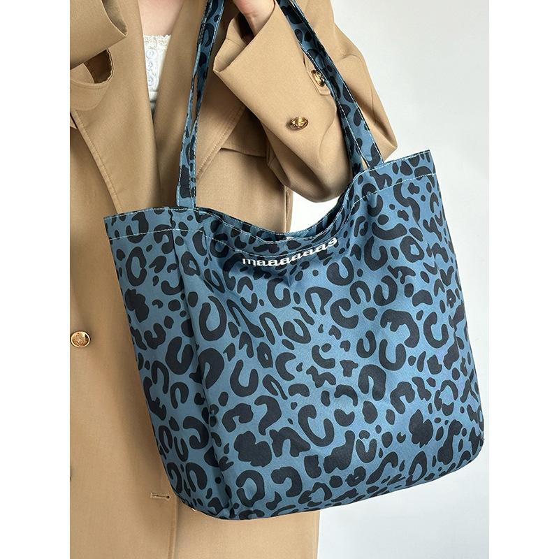 

Корейский блогер с плечевой сумкой с леопардовым принтом и вышивкой букв, большой вместимости, сумка-тоут для поездок на работу, повседневная сумка синий