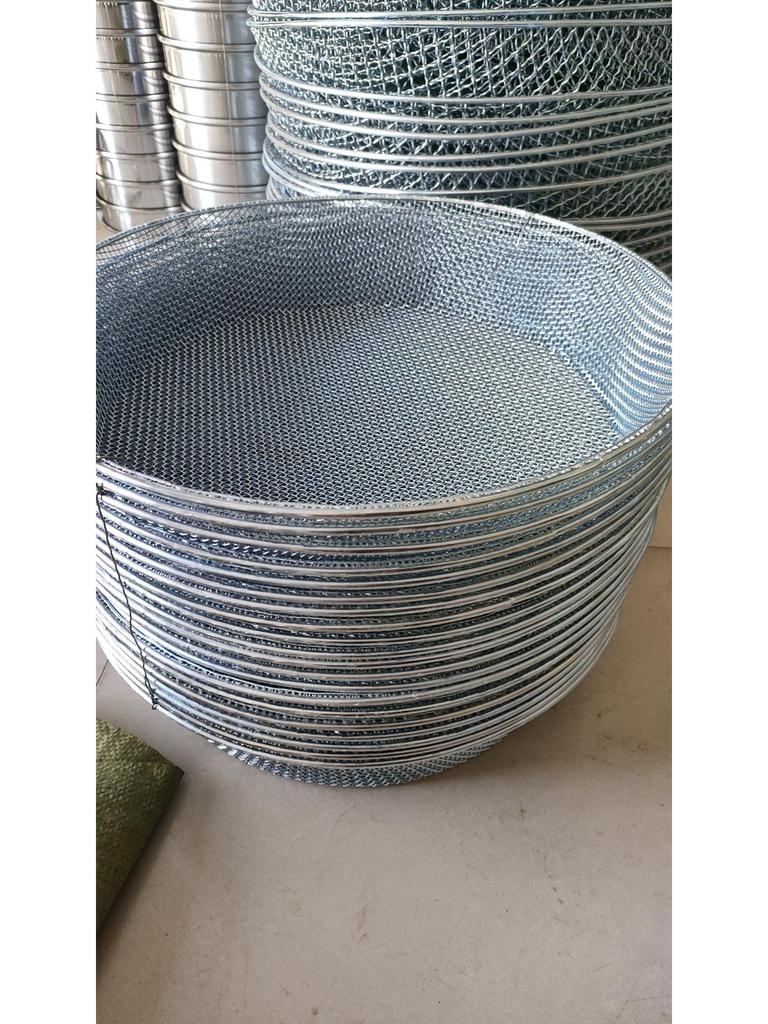 Large Round Wire Mesh Sieve for Stones, Sand, and Garden Soil Filtering