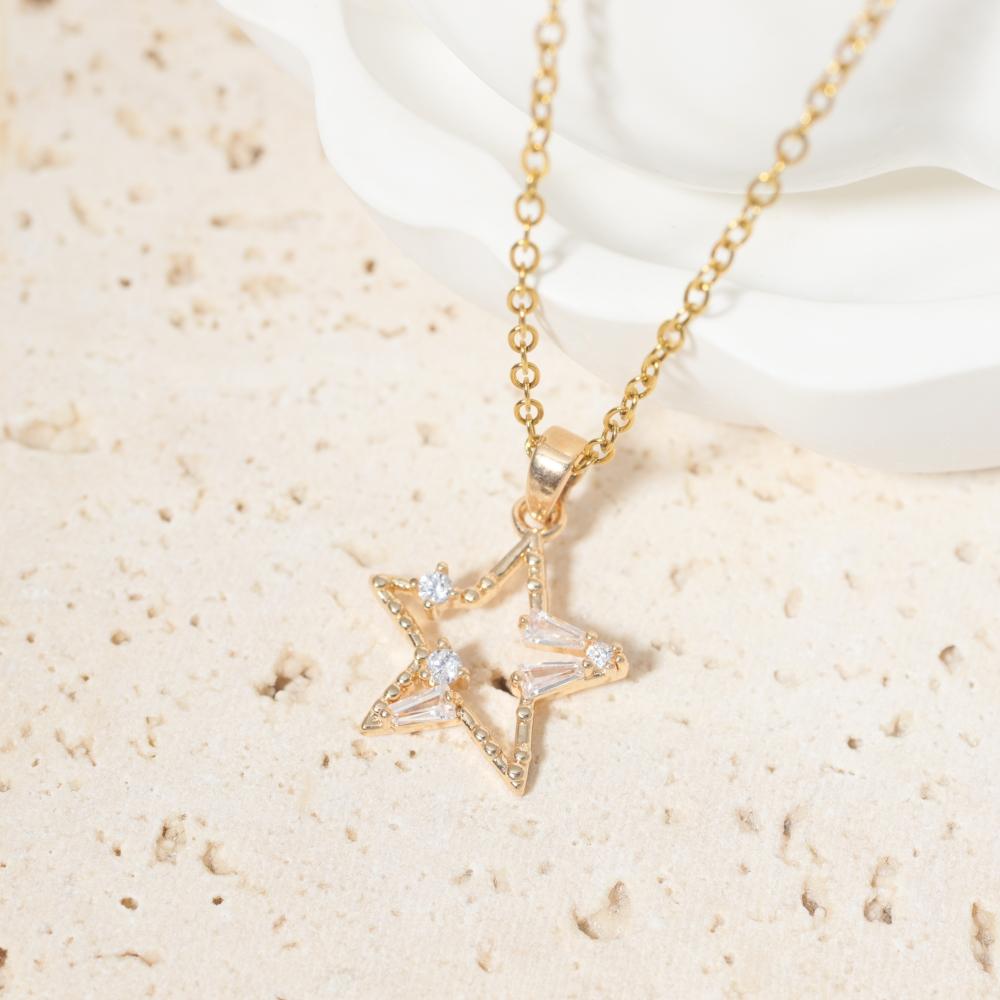 Star Shape Pendant Necklace for Women Fashion Golden Stainless Steel Clavicle Chain Wedding Party Daily Wear Jewelry Accessories