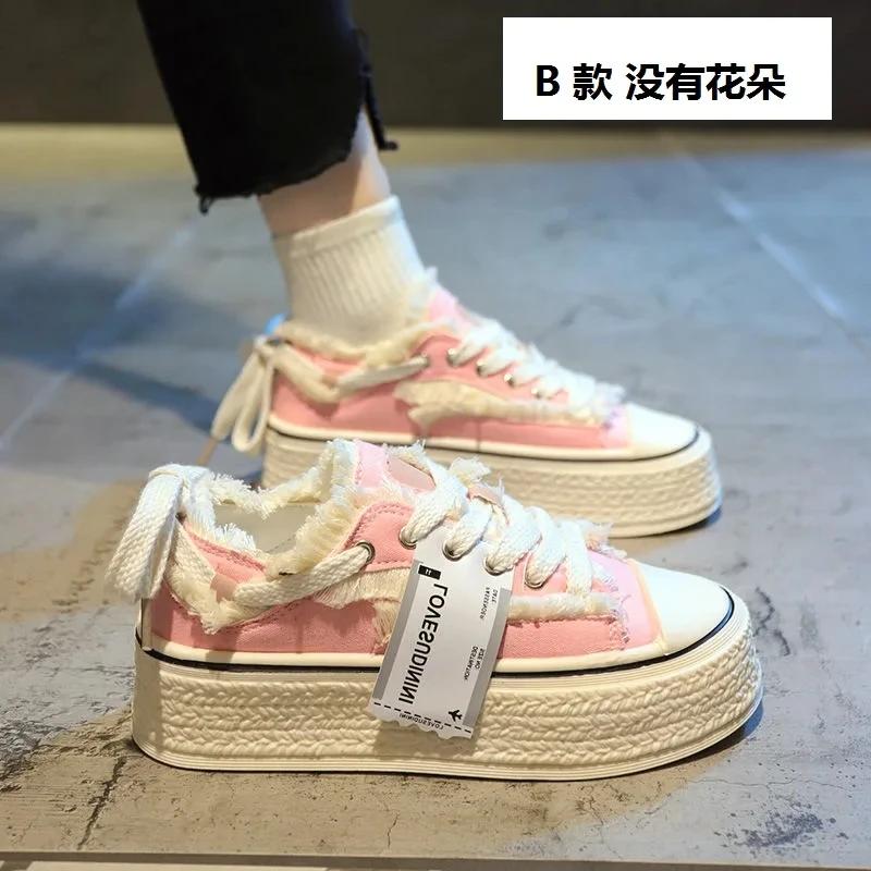 Fashion Designer Canvas Shoes Women Low Top Sneakers Wide Toe Lace Up Trainers Shoes Brand Girls Red Blue Sneakers Girls Tenis Plimsolls