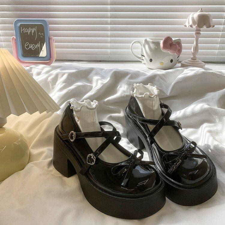 Mary Jane shoes women's autumn and winter new round head with Lolita high heel one-word buckle light mouth loafer single shoes