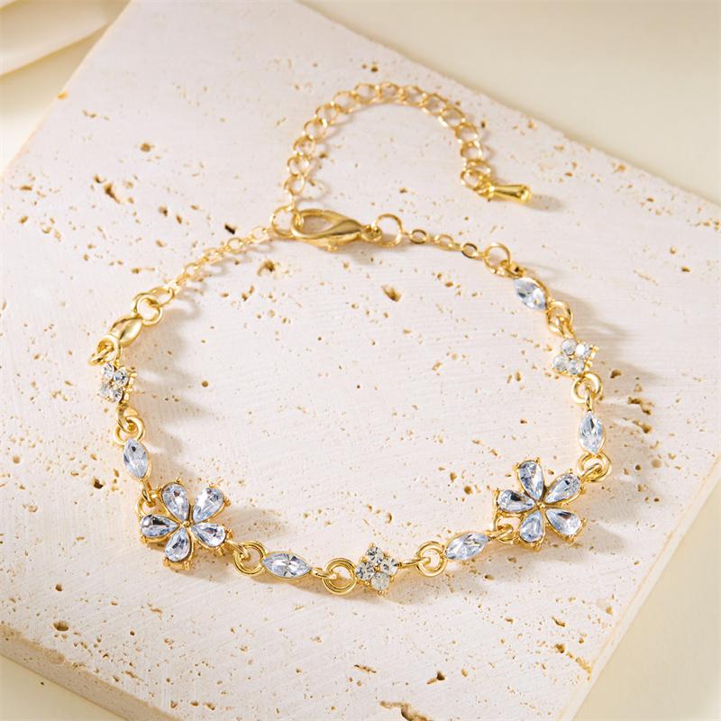 Charm Red Crystal Zircon Flower Bracelet For Women Vintage Boho Full Rhinestone Flowers Bangles Girls Party Christmas Jewelry