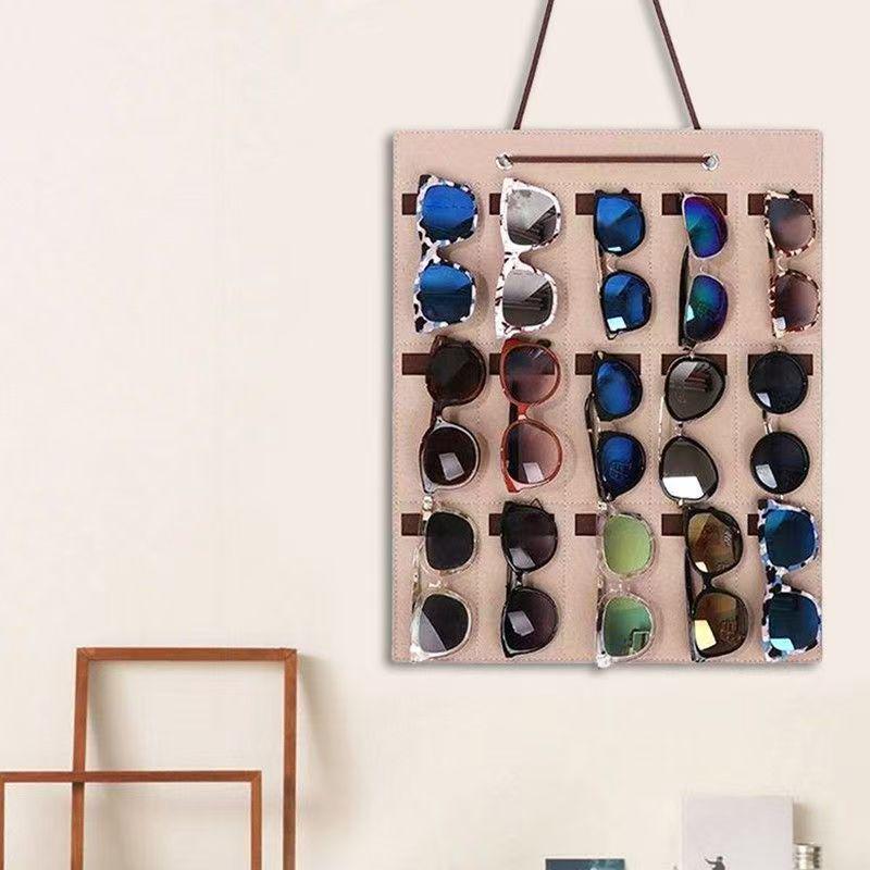Wandhängende Tasche zur Organisation von Sonnenbrillen & Schmuck