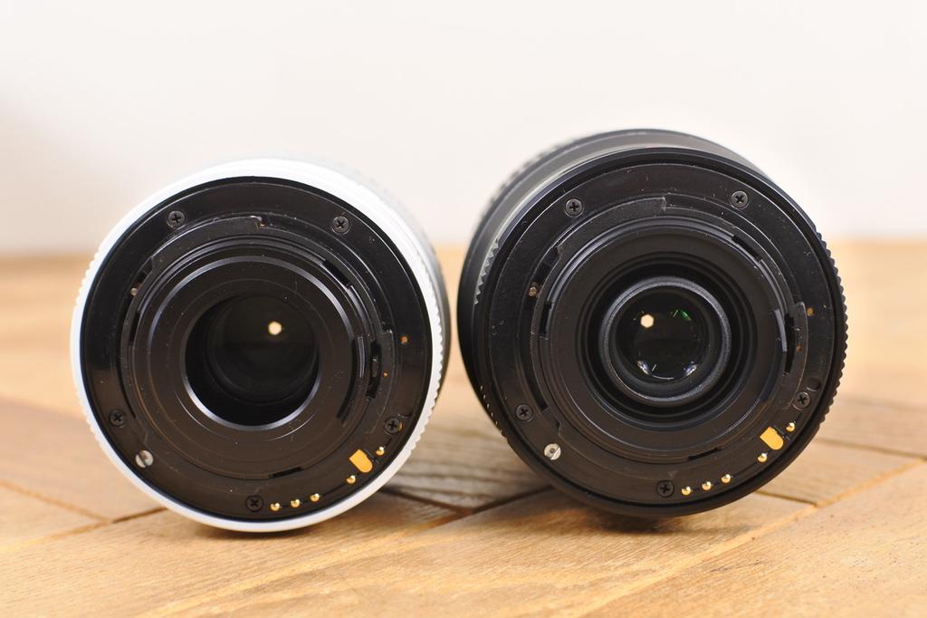 Pentax K‑S1 White • 18‑55 & 55‑300 DAL Kit • Shutter Count 1300 • Tested • Japan