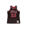 Mitchell & Ness Michael Jordan Chicago Bulls 1996 97 Alternatywny Autentyczny Koszulka NBA AJY4AC18126-CBUBLCK96MJO