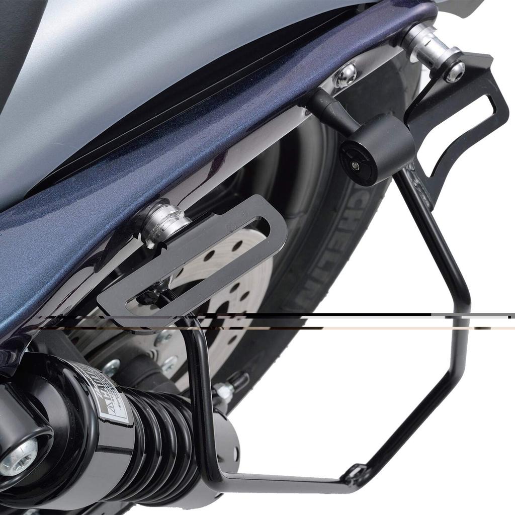 Daytona Podpora boční brašny pro motocykly Series Podpora levé boční brašny LINK Gloss Black 99961 Harley-Davidson XL1200/883 (04-20)