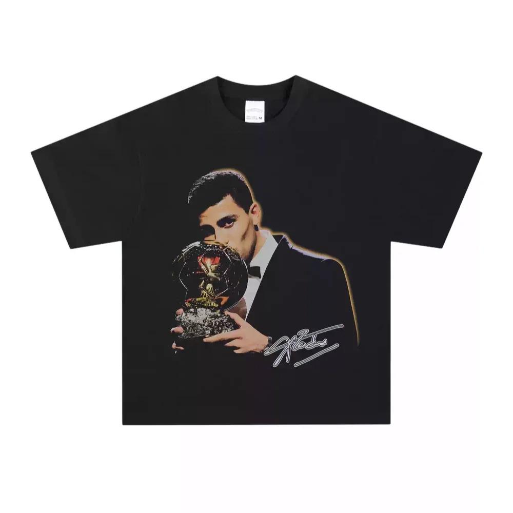 

Stylish Black Rodri 2024 Ballon d Or Winner Football Star Portrait Graphic Casual Cotton Short-Sleeve T-Shirt 4XL