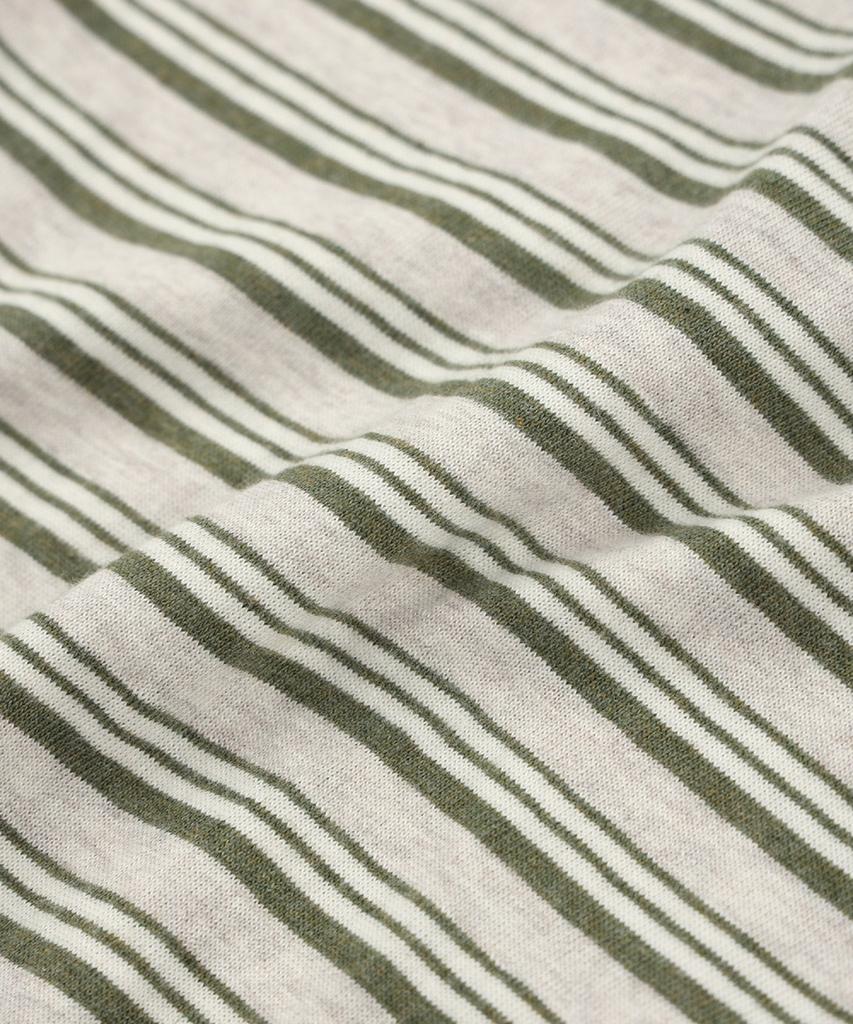 Yunibeoseugameonteu Ug Stripe Emblem T-Shirt_Olive