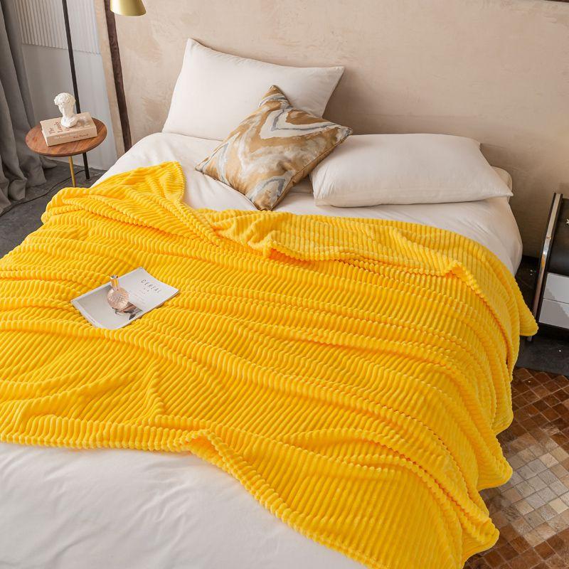 Summer Lightweight Coral Fleece Throw Blanket - Single Size for Student Dorms, Ideal for AC Naps On Sofa
