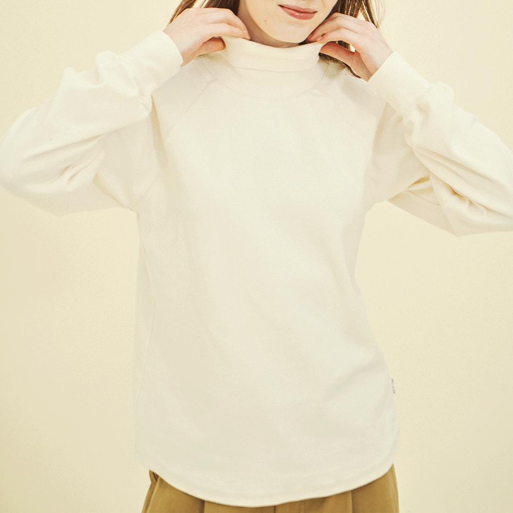 Chikita Turtleneck Sweatshirt (Cotton) Cream 243604Scr