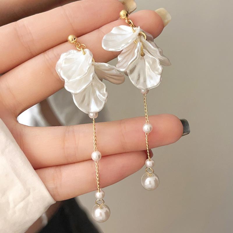 White Petal Long Tassel Earrings Female, Fashionable Temperament Earrings, Fairy Spirit Flexible And Versatile Earrings