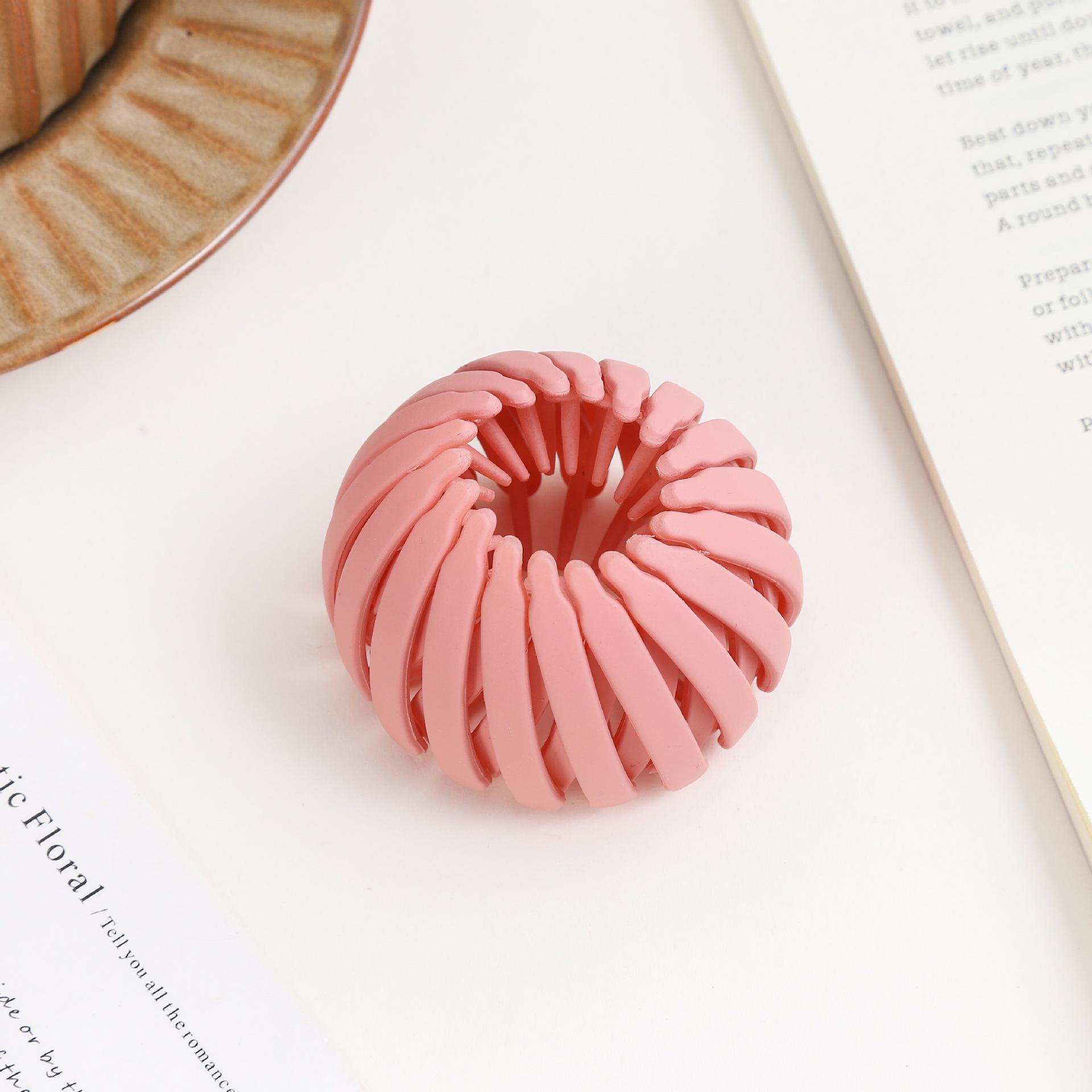 

Korean Style Bird s Nest Hair Bun Maker - Lazy Clip & Ponytail Holder, Retractable Hair Claw Accessory рожевий