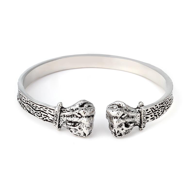 

Мужской ретро серебряный браслет-манжета «Кулак силы»