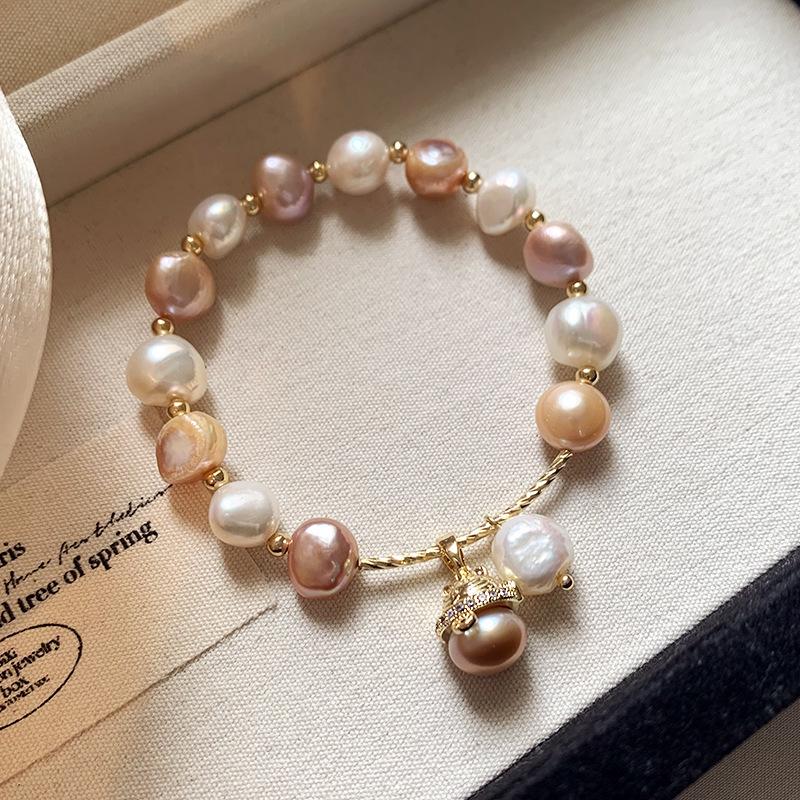 

Baroque Freshwater Pearl Cat Bracelet: Fashionable, Colorful Beaded Bangle for Women