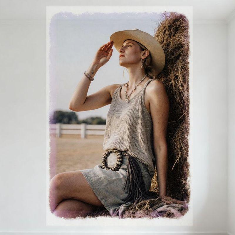 

Sexy Vintage Country Woman in Straw Hat Tin Sign Retro Rural Farmhouse Wall Decor Metal Poster 8x12 Inch for Home Bar Cafe Decor 20x30cm（7.8x11.8inch）