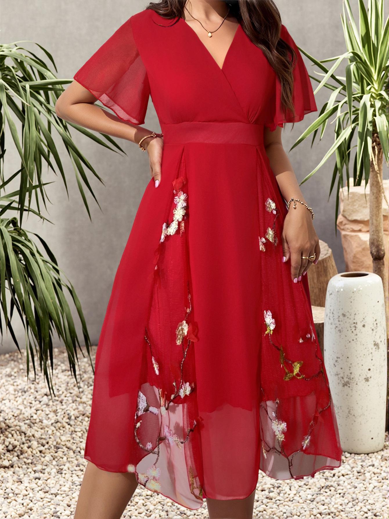 Spring/Summer V-neck Embroidered Lantern Sleeve Midi Dress - Flaw-Concealing Patchwork Design Large (L) красный