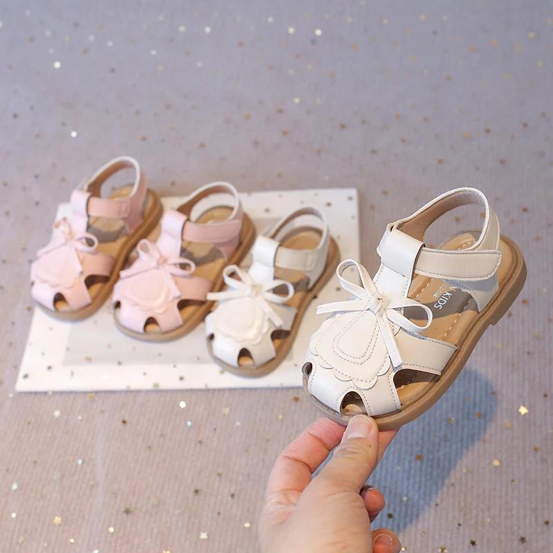 Classic Girls Sandals Kids Beach Shoes Anti-kick Cut-outs Breathable 2025 Summer Brand New Children Sandals T-strap Cute Bowtie