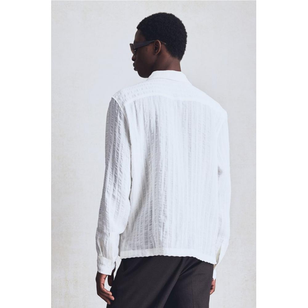 H M Regular Fit Jacquard caMp sHirt creaM