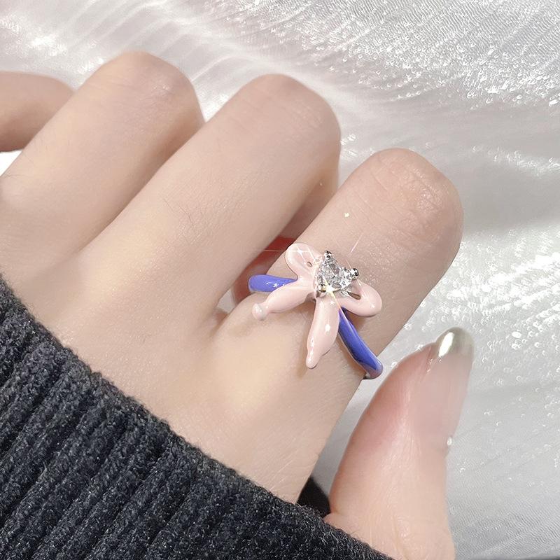 Sweet Wind Flower Ring Niche Design High-End Bow Dripping Oil Personality Girl Heart Fashion Ring