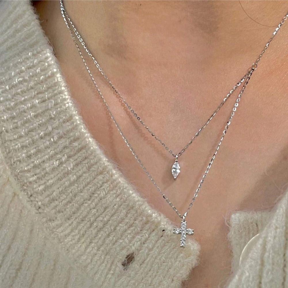 

Zircon Inlaid Shiny Chain Choker Rhinestone Cross Clavicle Chain Sweet Double-strand Necklace Gift серебряный