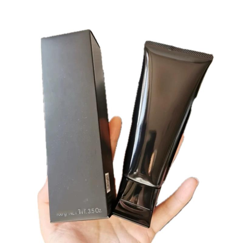 

Японія Новий Чорний Засіб для Вмивання Обличчя 100г - Глибоке Очищення, Контроль Жирності, Ніжний Заспокійливий Крем