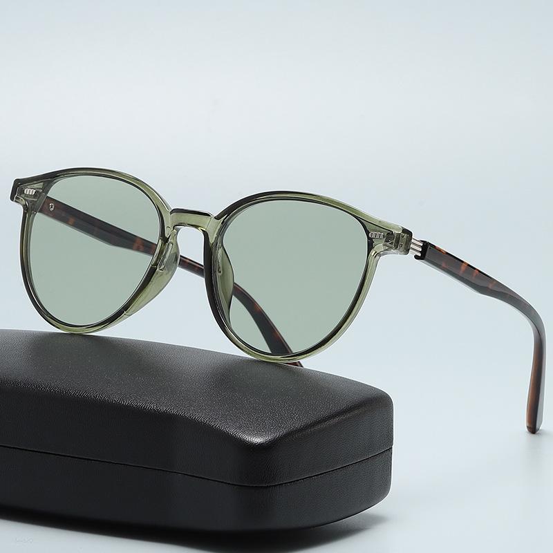 2025 Korean Style UV-Protection Sunglasses for Men & Women