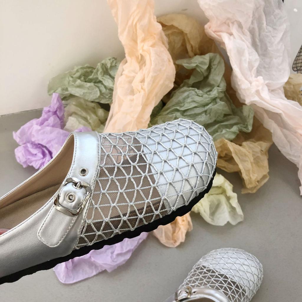 Niche design belt buckle woven hollow bag head half slippers women's outer wear 2025 new thick-bottomed Muller sandals