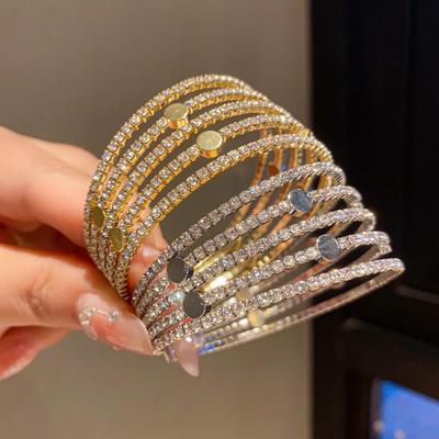 Strass-Stern Mehrschichtiger Offener Armreif: Schicker, Trendiger Modeschmuck für Damen