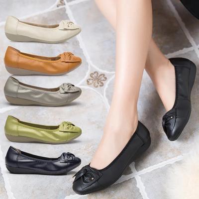 Fashion Source Manufacturer New Leather Bean Shoes Women's Shallow Flat Women's Single Shoes Casual Mom Shoes Large Size Work Shoes