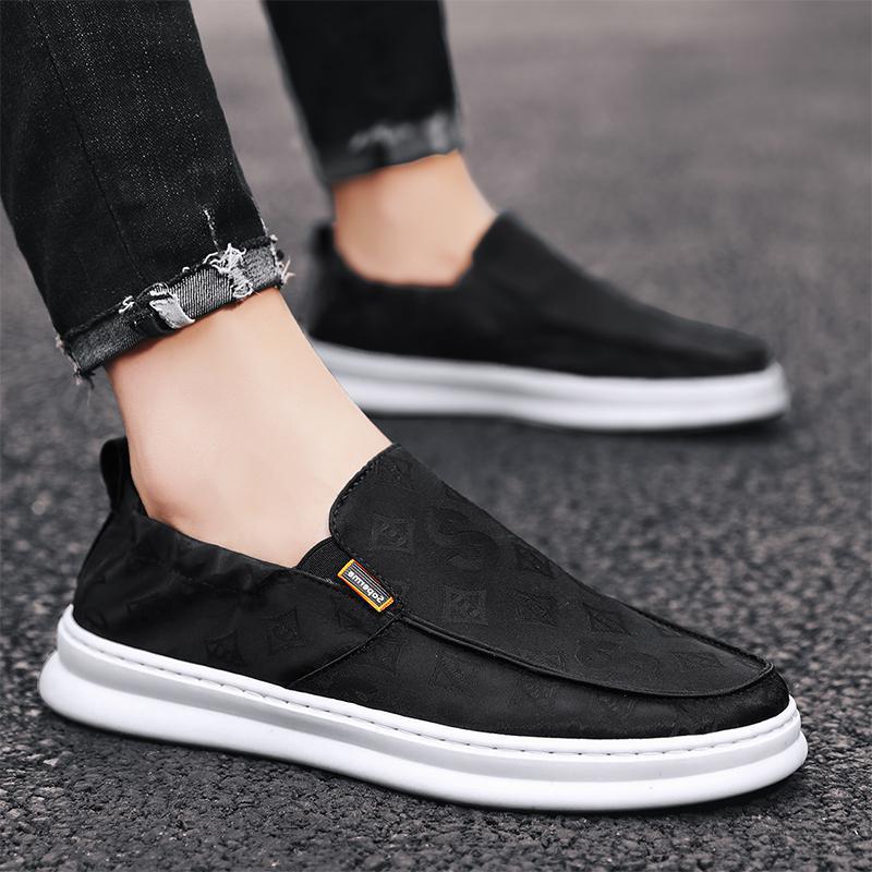 Cloth shoes lazy shoes student breathable board shoes breathable and comfortable