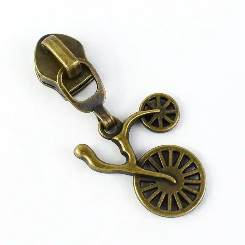 Meetee 5-20 Szt. 5# Suwak do Zamka Błyskawicznego na Zamki Nylonowe Stop Cynku Główka Zamka Dekoracja Brązowy Ciągnik Zamka Błyskawicznego Akcesoria do Szycia Kurtki Płaszcza