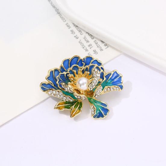 Alloy Brooch Imitation Pearls Inlaid Three Dimensional Flower Maple Design Pin Sweaters