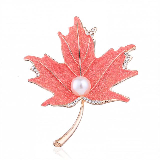 New Elegant Plant Paiting Maple Brooch For Women Lady Suit Corsage Party Pink Golden Pin Gifts Classic Fashion Jewelry