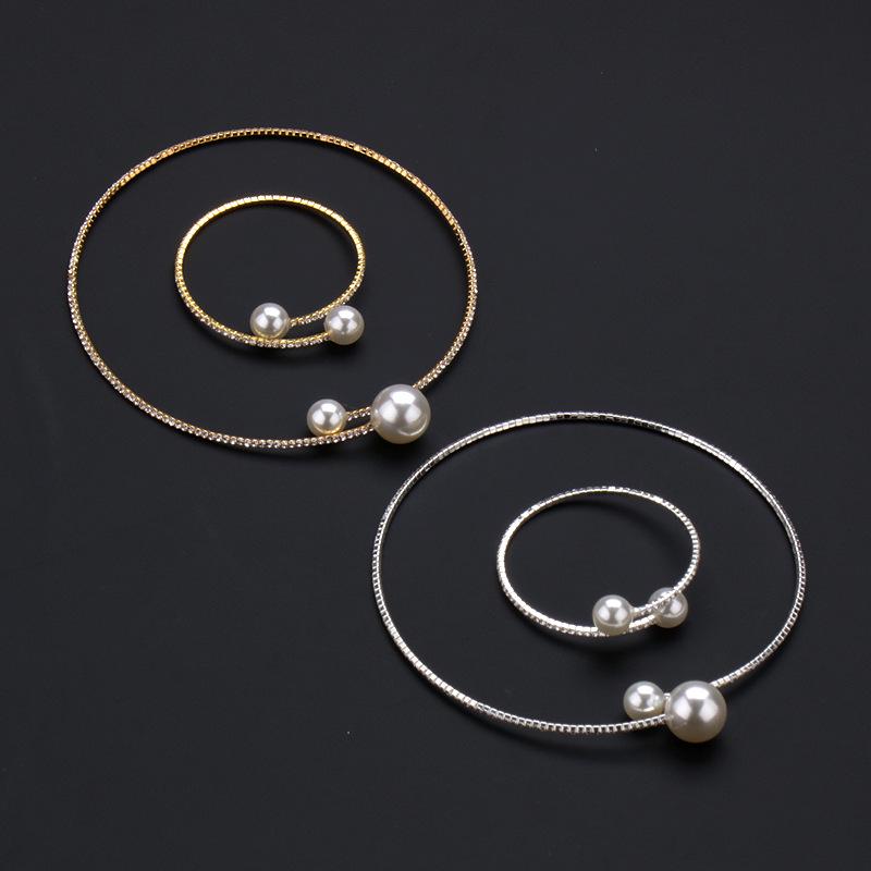 Trendy Gold-Silver Choker Bracelet & Necklace Set - Daily, Popular Ornaments for Bridesmaids & Photoshoots (2022)