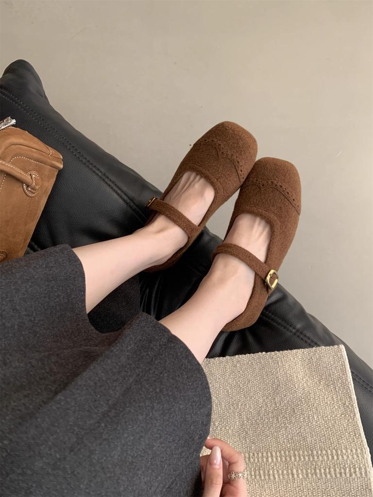 French retro square head woolen single shoes for women's autumn and winter new velvet Mary Jane shoes for women's flat-bottomed fluffy shoes