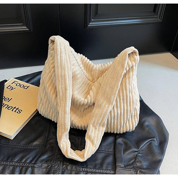 Fashion underarm large-capacity bag women's new winter corduroy butote bag commuter versatile casual shoulder bag