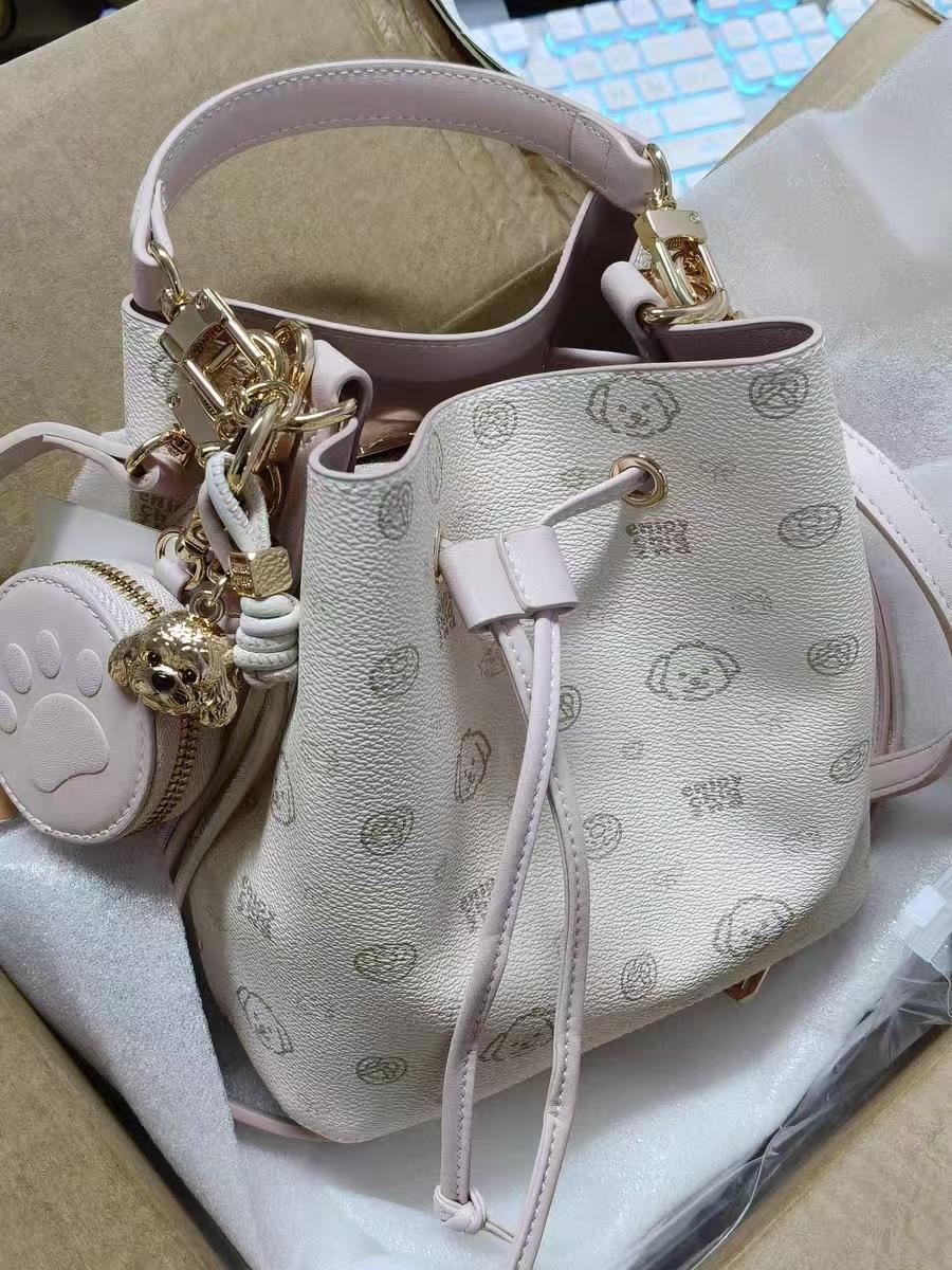 

Nanfeng new product bread puppy Cambridge evening wind backpack women 2025 new model this year popular small backpack